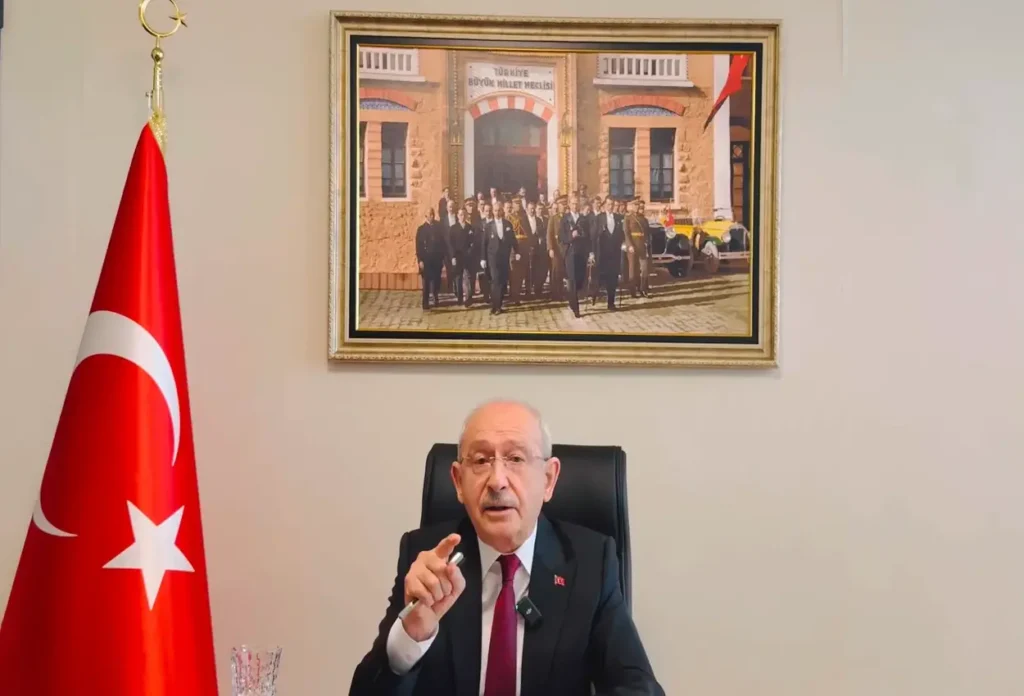 Kılıçdaroğlu Hamlesi Sonuç Verdi! CHP’de Eski Yönetim Geri Dönüyor
