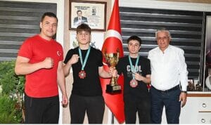 Başarılarını Başkan Topaloğlu ile paylaştılar