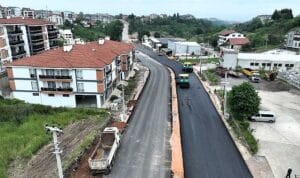 Büyükşehir’le yollar genişliyor, trafik rahatlıyor