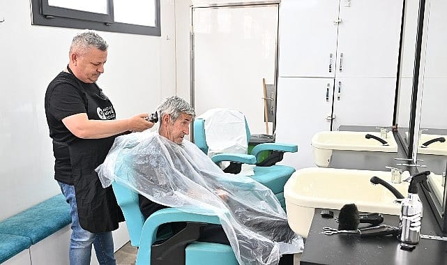 Mobil Kuaför ’den huzurevi sakinlerine bayram tıraşı