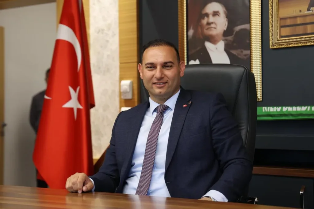 Kilis Belediye Başkanı Hakan Bilecen CHP’den İstifa Etti