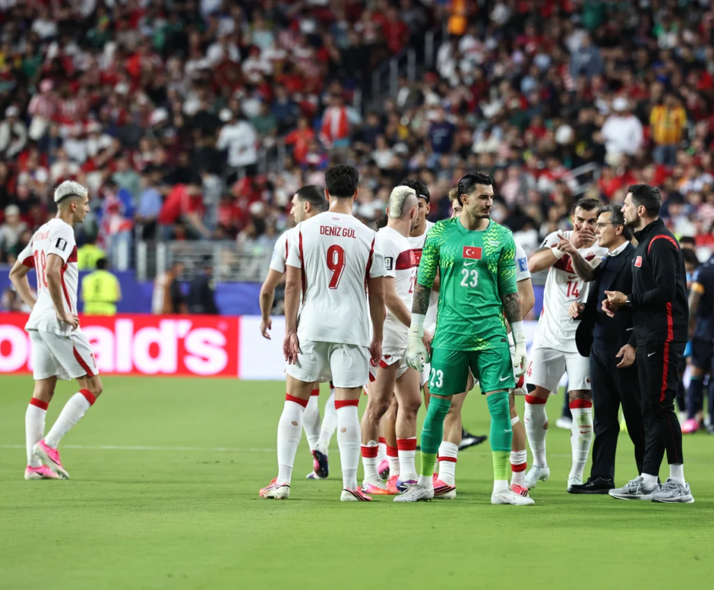 Milli Takım’da Futbolcuların Kararı Gündem Oldu