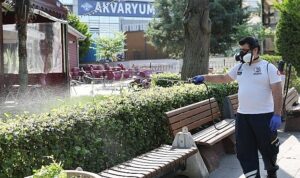 Bayrampaşa’da sineklere karşı yoğun mesai