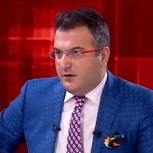 Son Dakika: Gazeteci Cem Küçük Gözaltına Alındı