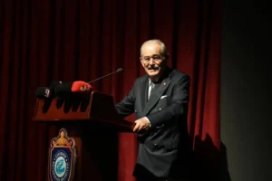 Yılmaz Büyükerşen de CHP’den İstifa Etti! Parti’deki Ayrılık Dalgası Büyüyor