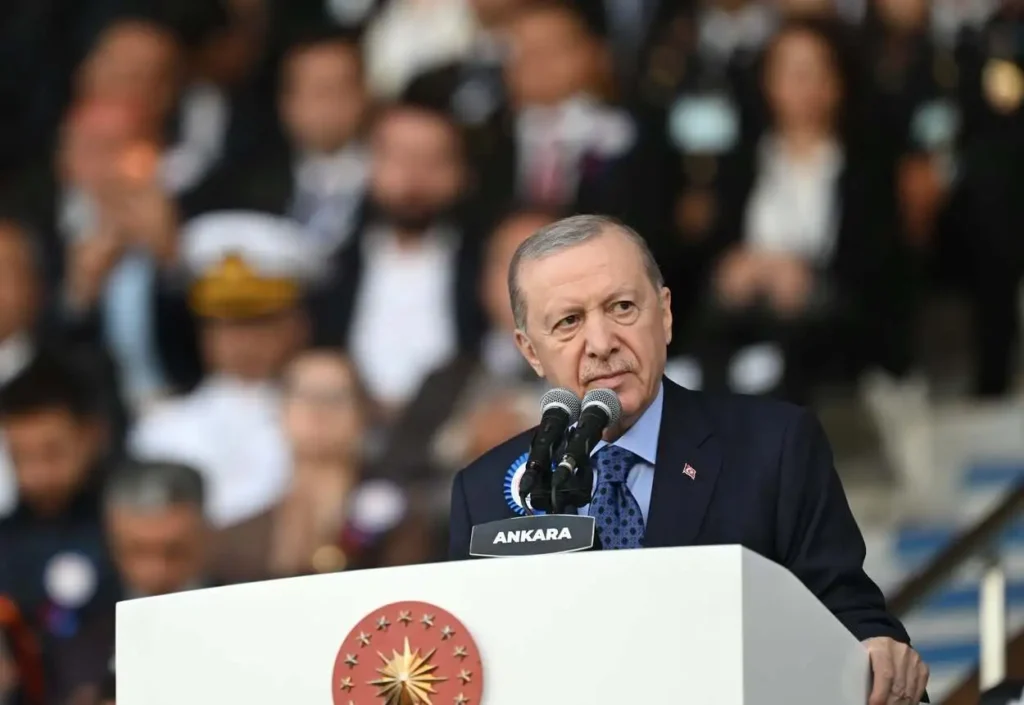 AK Parti’ye Katılacak 4 İsim Belli Oldu