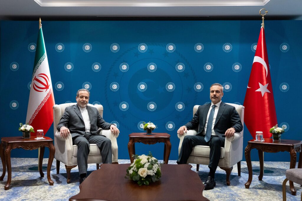 Türkiye’den İran’a Kritik Uyarı! Ankara’dan Saldırmayın Mesajı