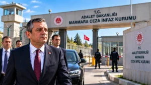 Özgür Özel’den İmamoğlu’na Silivri ziyareti: Görüşmenin ardından Ankara’ya geçti